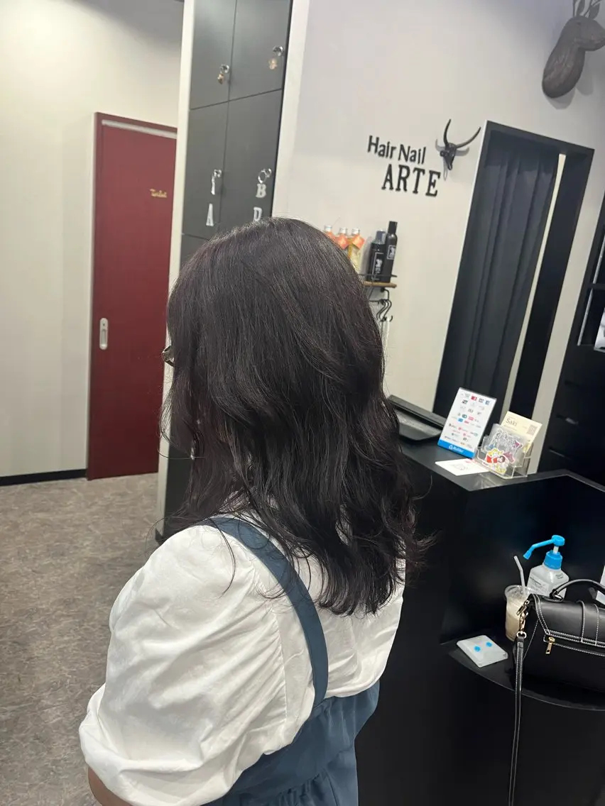 ロング カラー ヘアカラー 友滝 真菜美のヘアスタイル