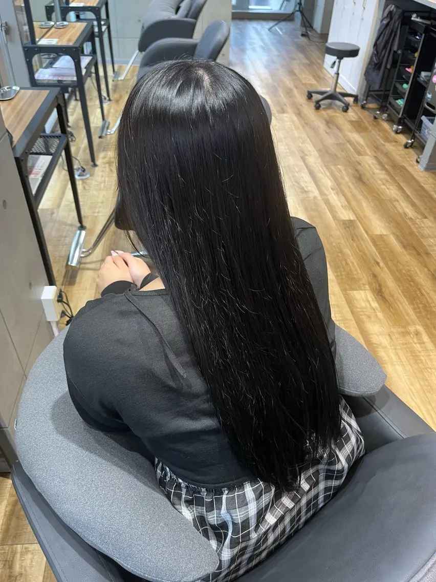 カラー 透明感・艶カラー 🩵miaのヘアスタイル