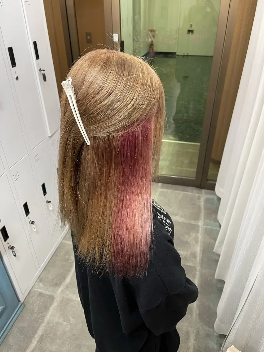 ミディアム カラー ブリーチ ケアブリーチ デザインカラー ダブルカラー インナーカラー ヘアカラー トリートメント ダブルカラー/ 髪質改善💎安藤のヘアスタイル