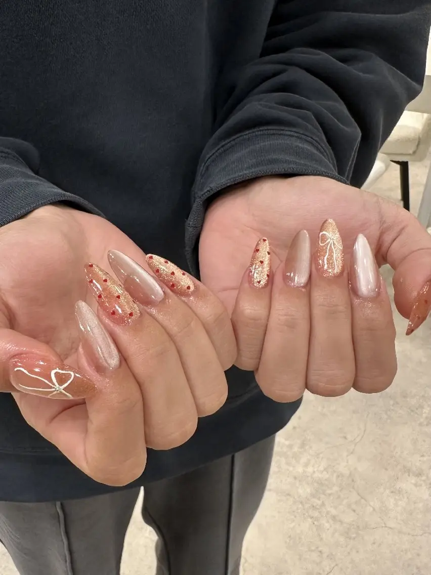 ネイル ハンドネイル フットネイル nailsalon  TORONのネイルデザイン
