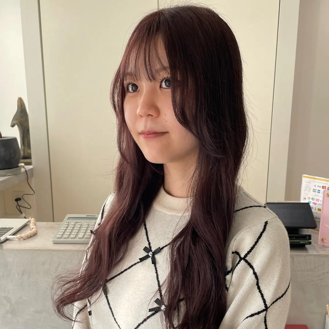 ロング カラー ブリーチ ラベンダーカラー ラベンダーピンク ピンクカラー 安西 香利奈のヘアスタイル