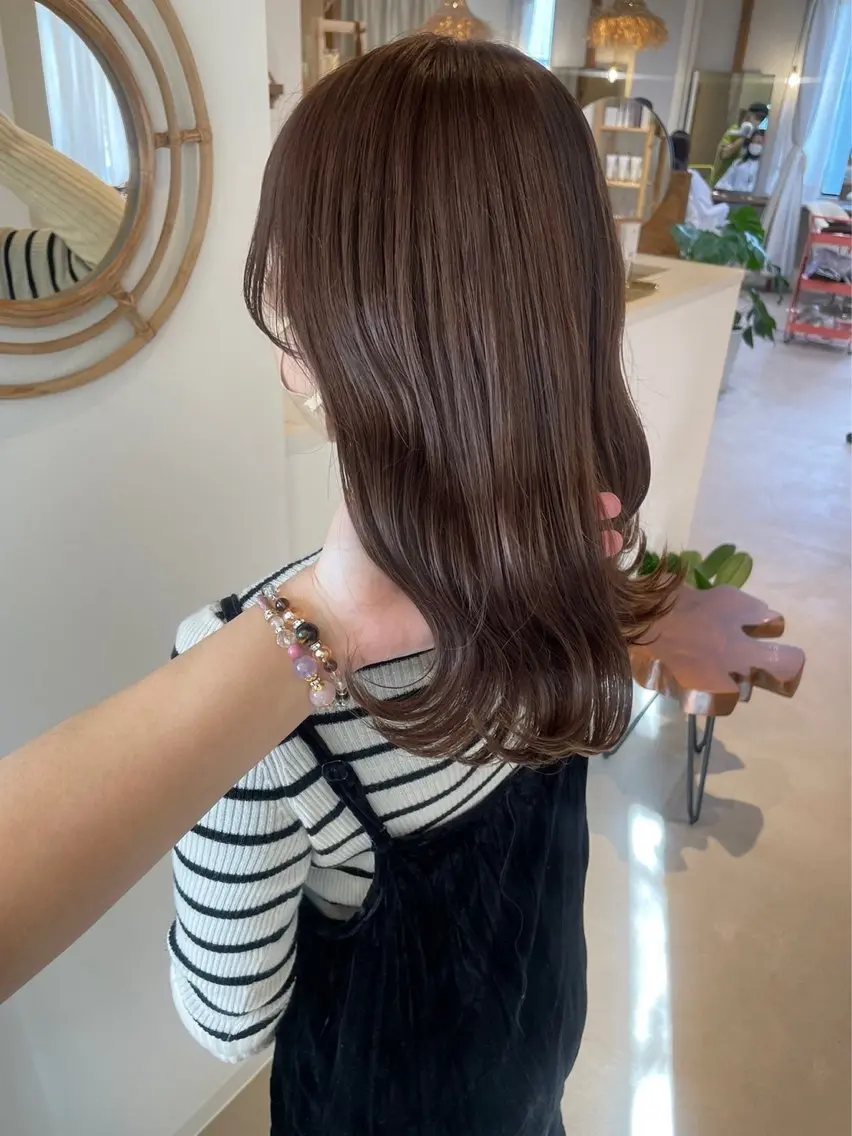 カラー 廣田 真依のヘアスタイル