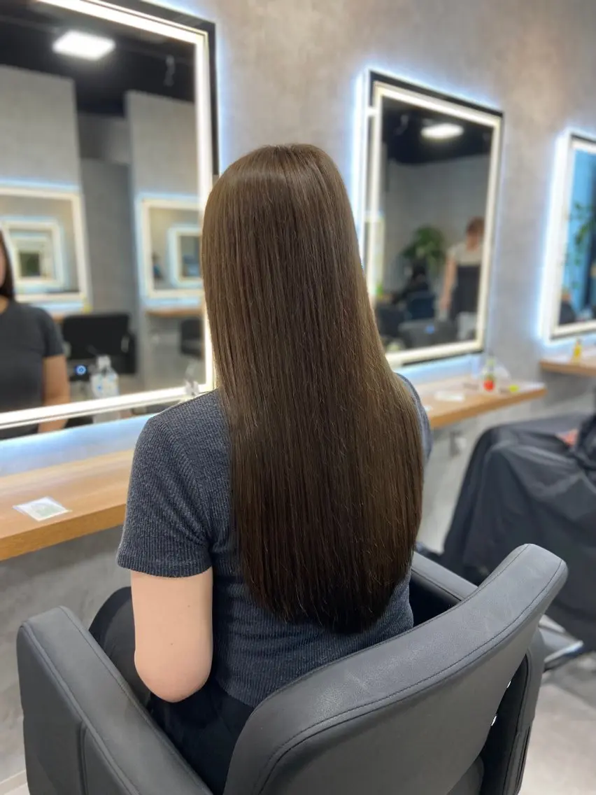 ロング カラー ヘアアレンジ カット ヘアカラー トリートメント ヘアセット レイヤー×透明感カラ ーHAYATOのヘアスタイル