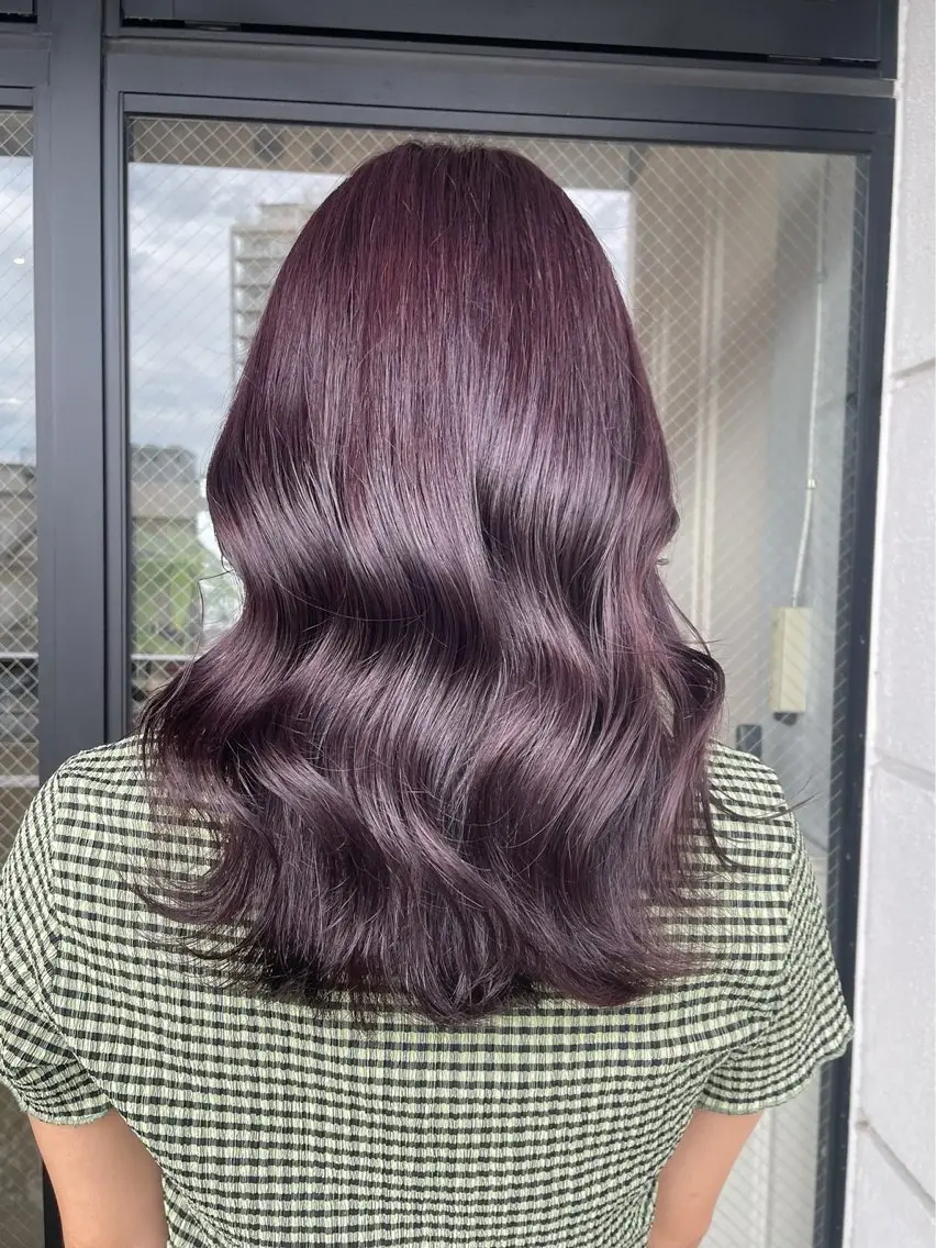 ミディアム ヘアカラー 🫧✨️‪榎宮秀 透明感 ハイトーンのヘアスタイル