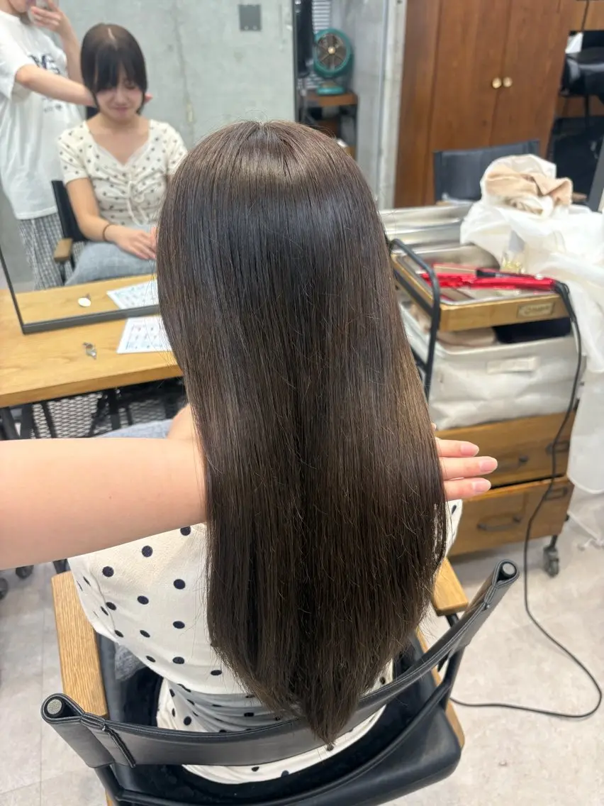 ロング カラー ヘアカラー トリートメント 大松 優心のヘアスタイル