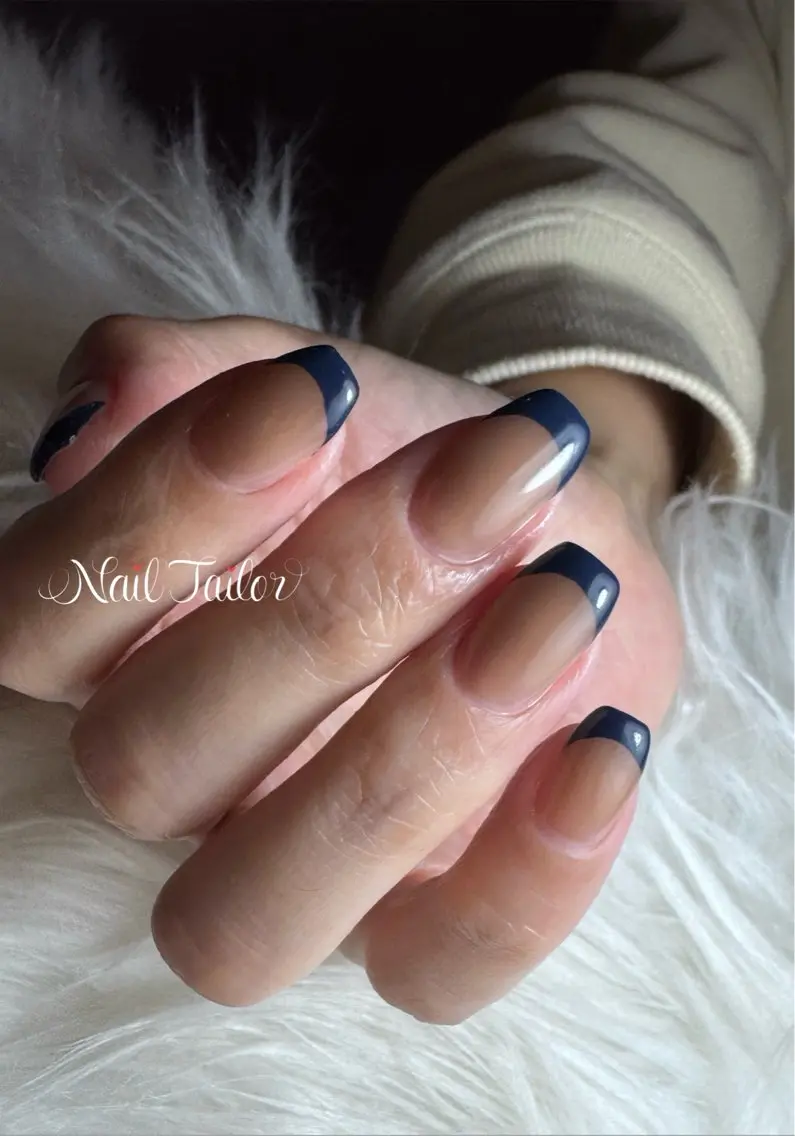 ネイル フレンチネイル ネイビー オフィスネイル ハンドネイル NailTailor ネイルテイラーのネイルデザイン
