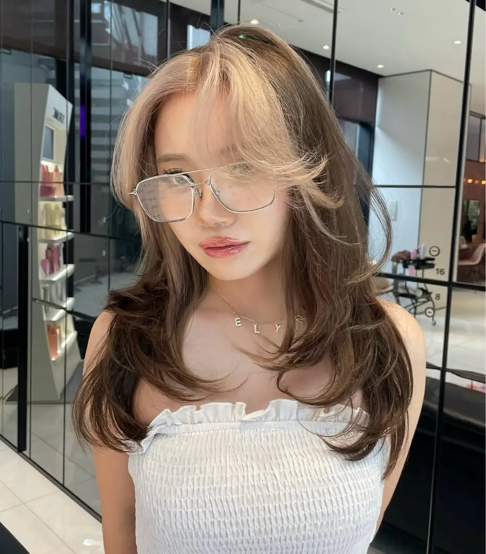 ロング ミストバング ハイライト 【韓国❤️海外ヘア】 AYAKAのヘアスタイル