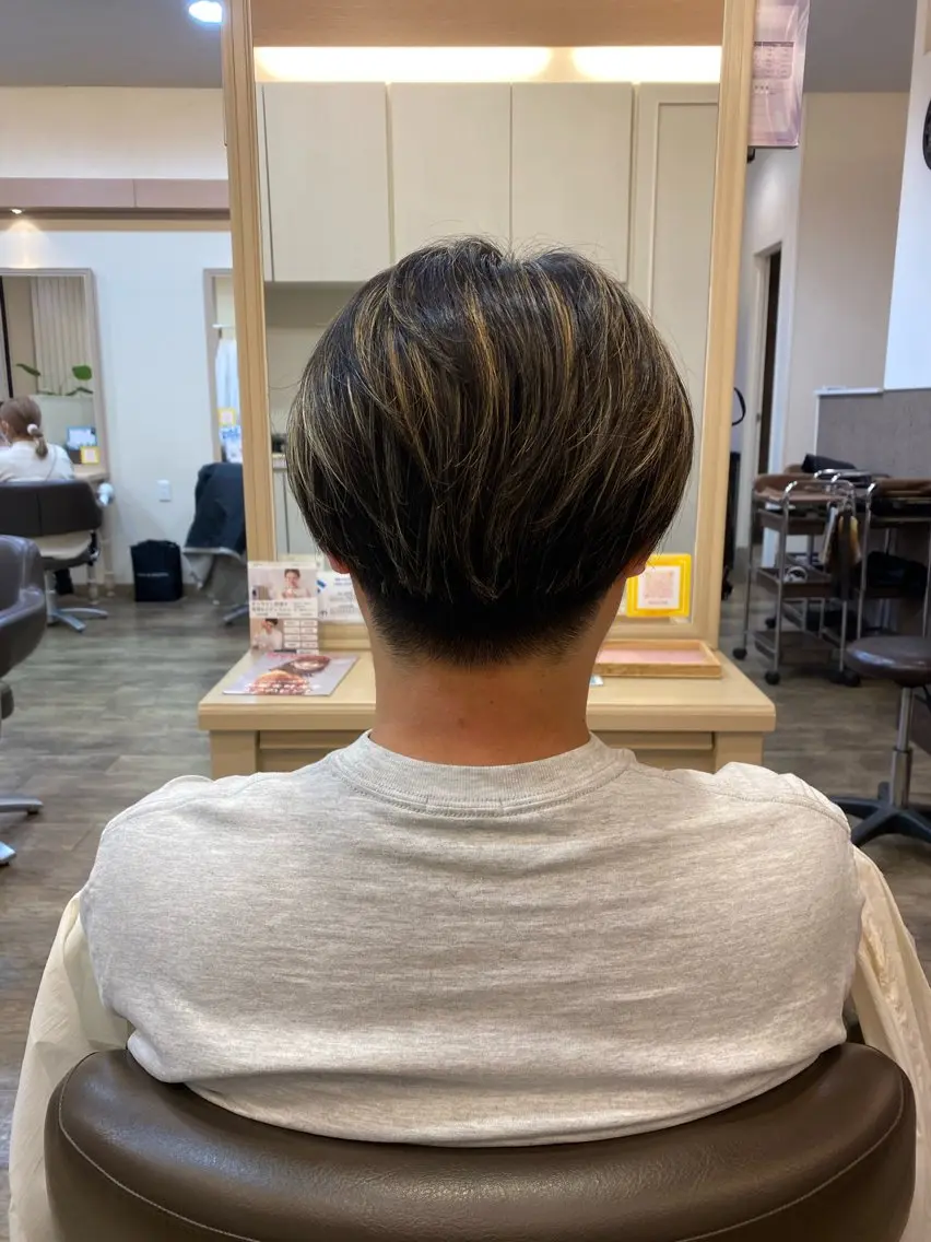 メンズカットの写真