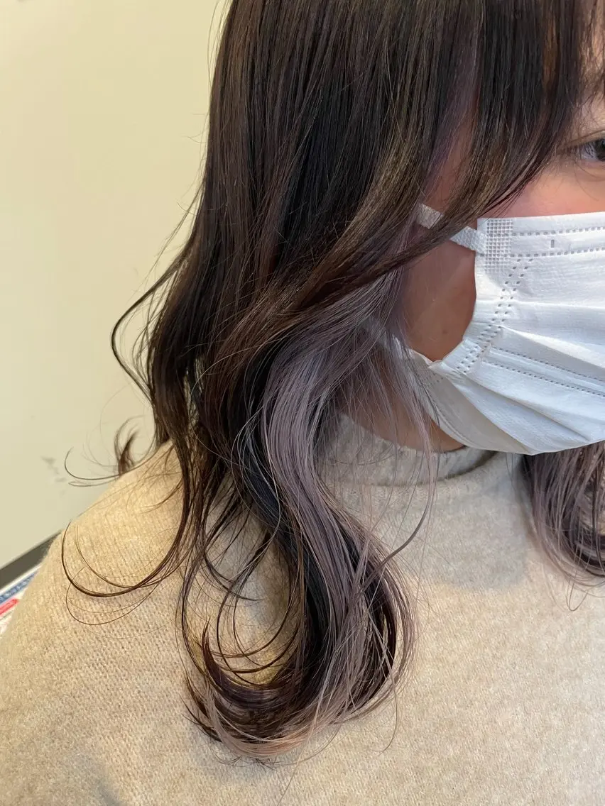 カラー ヘアカラー トリートメント しおり🍬 KOKORO🤍のヘアスタイル