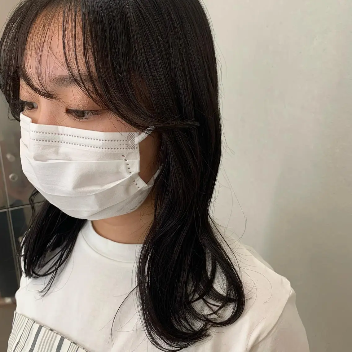 セミロング 韓国風ヘア 吉田 夢のヘアスタイル