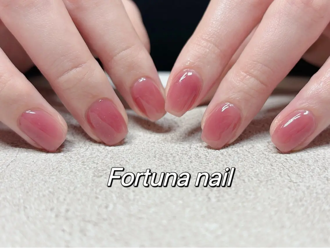 ネイル Nail •Head スパFortunaのネイルデザイン