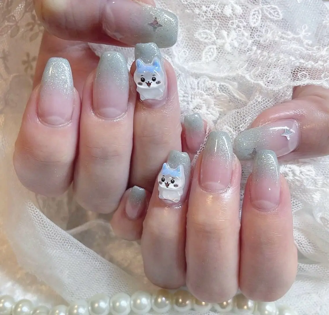 ネイル ジェルネイル 韓国ネイル ラメ(グリッター) ラメグラデーション 持ち込み ハンドネイル fiore nail 🦋のネイルデザイン