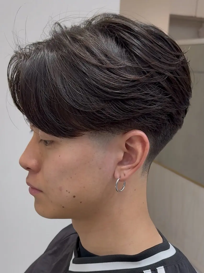 ショート パーマ メンズ カット パーマ 岩城 滉成のヘアスタイル