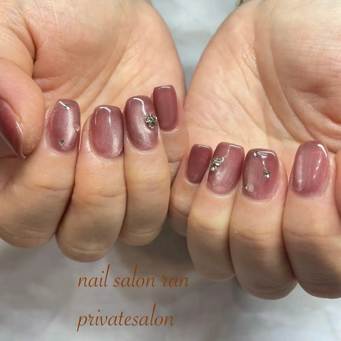 ネイル マグネットネイル ピンク ストーンネイル nailsalon ranのネイルデザイン