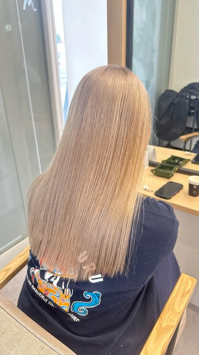 ロング カラー カット ヘアカラー 🦋大類 奏愛🦋のヘアスタイル