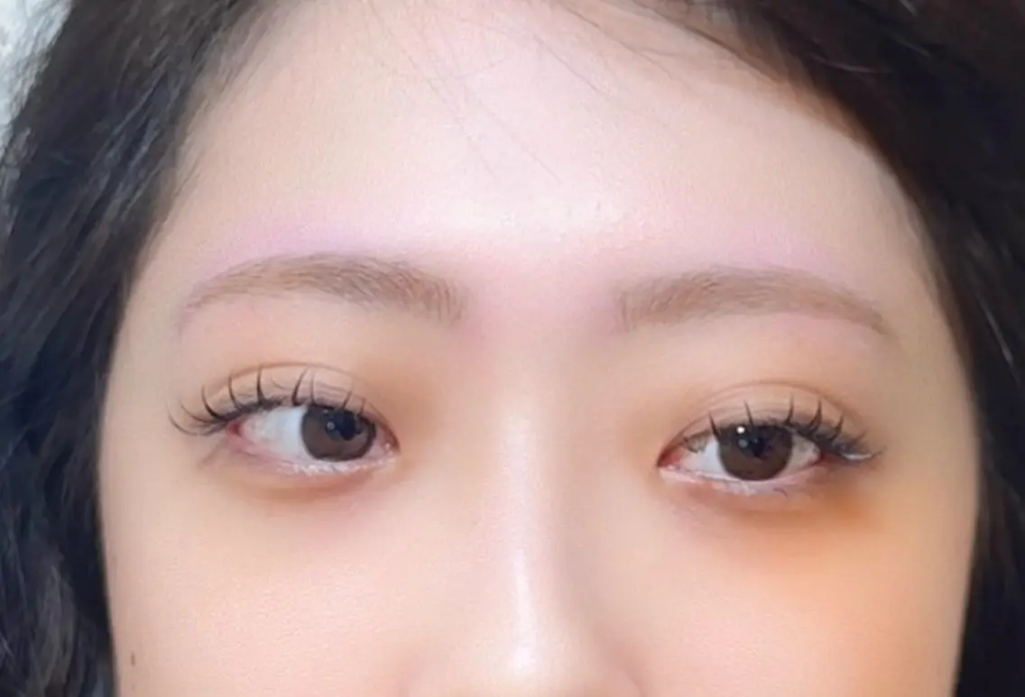 アイブロウ 眉毛ワックス脱毛 マツエク 風間 彩果莉のマツエク・マツパデザイン