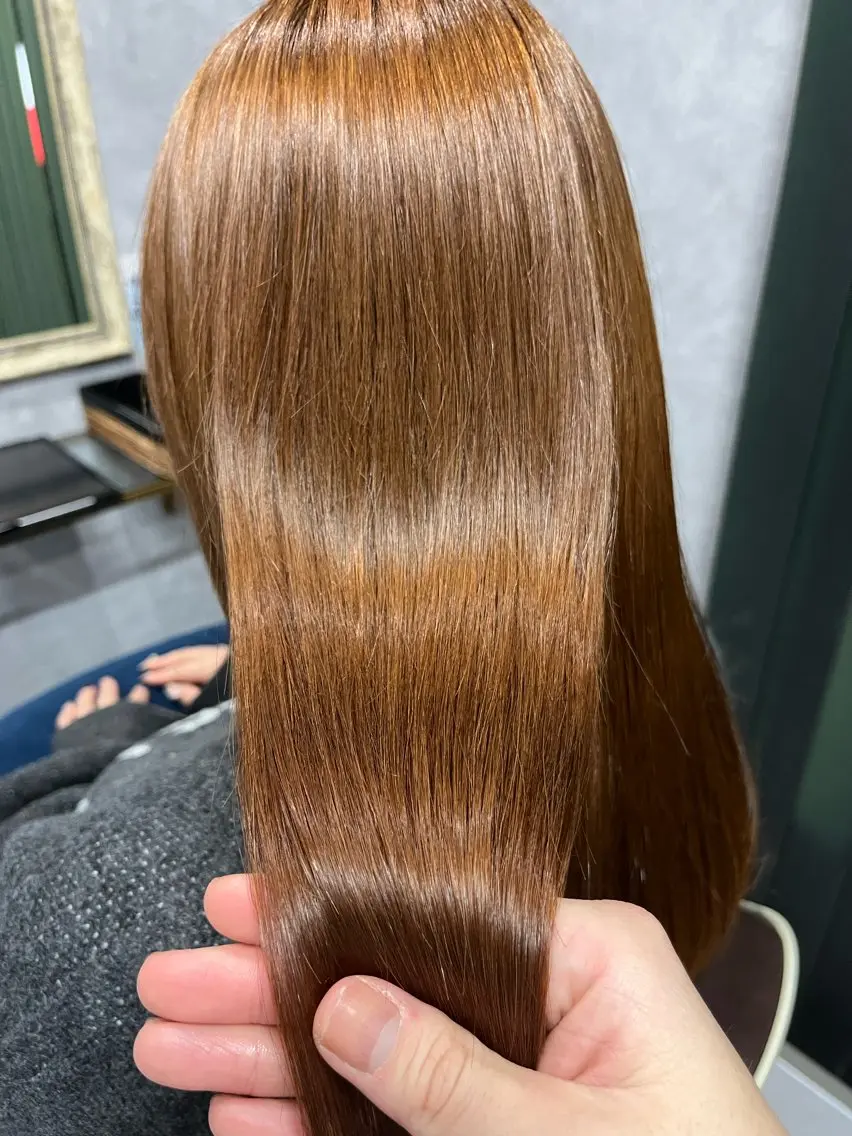 セミロング カット ヘアカラー トリートメント 髪質改善美容室／白石 凌大のヘアスタイル