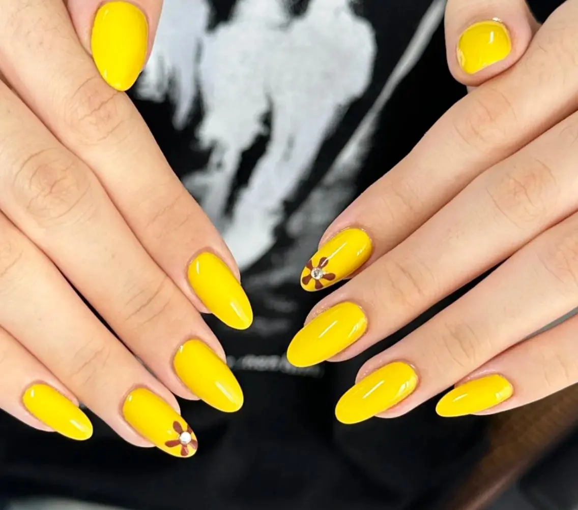 ネイル ハンドネイル ハンドケア 🍑 momo_nailのネイルデザイン