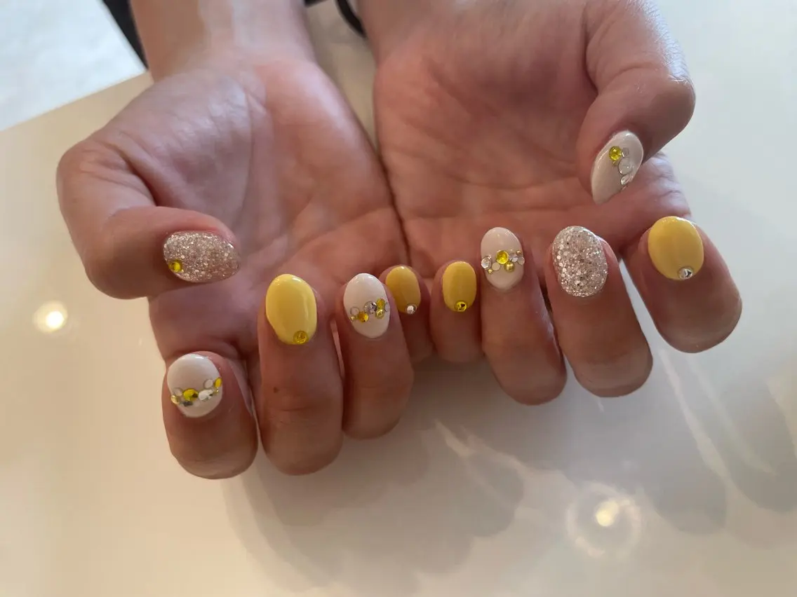 ネイル ♡ビジュール♡ NAIL &まつ毛のマツエク・マツパデザイン
