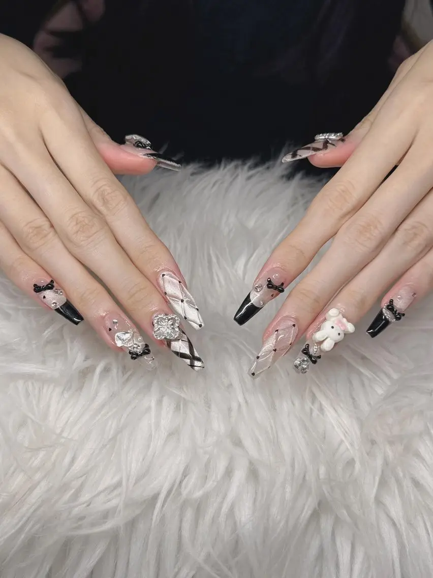 ネイル 長さ出し グラデーション 卒業式 キラキラネイル マグネットネイル ハンドネイル Lee Nailsのネイルデザイン