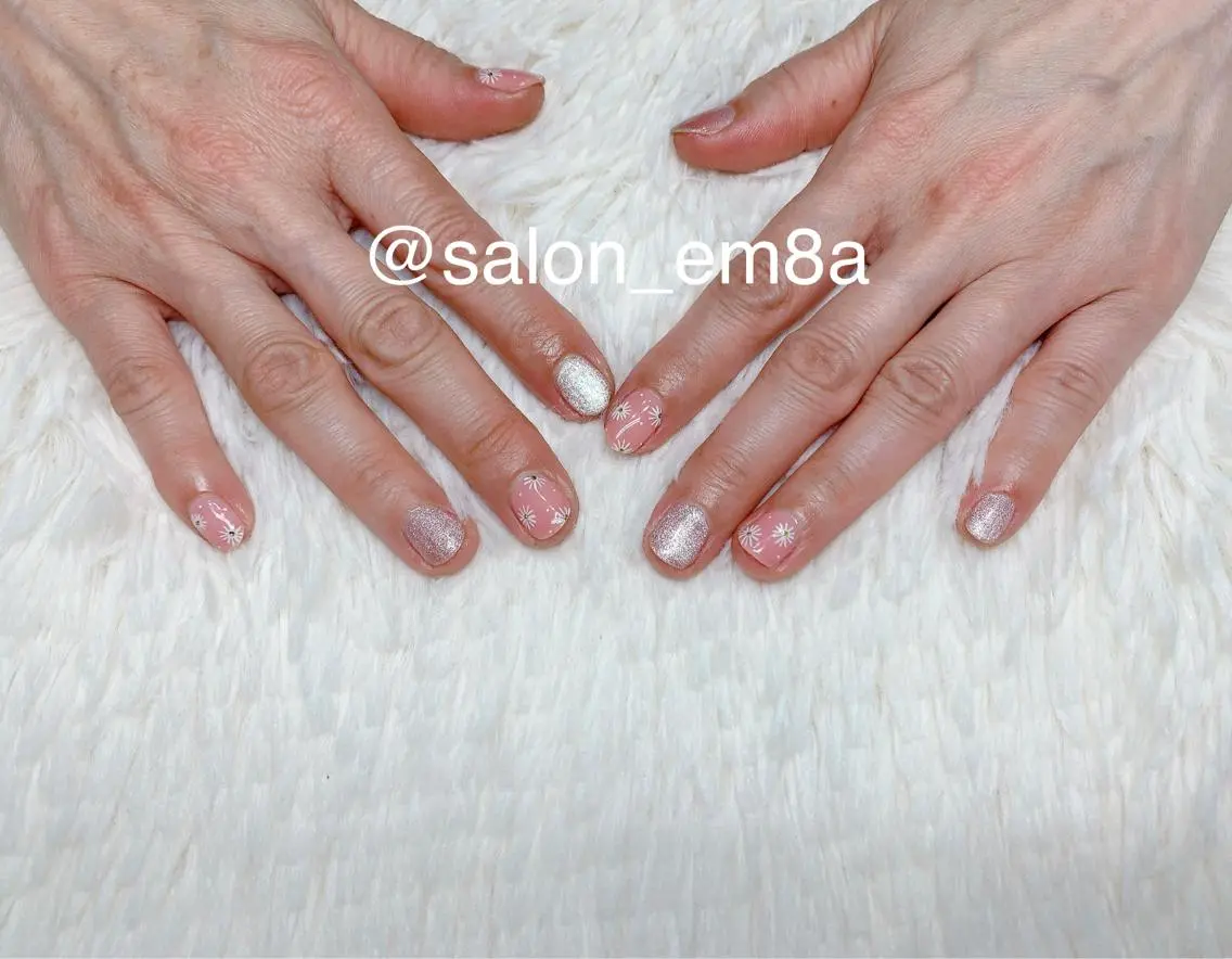 ネイル フラワーネイル ジェルネイル 春ネイル ハンドネイル salon EM&A emiのネイルデザイン