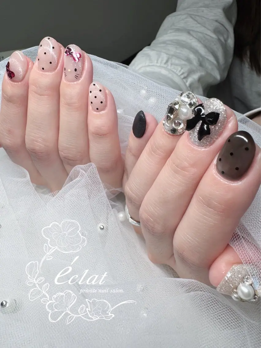 ネイル キラキラネイル 持ち込み nail salon éclat.のネイルデザイン
