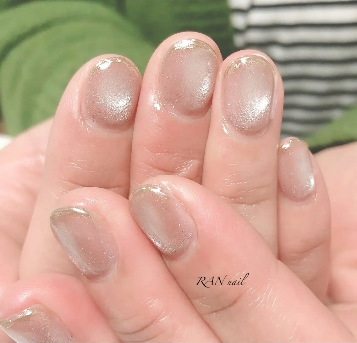 ネイル 成人式 ゴールド マグネットネイル オフィスネイル ピンク ハンドネイル フットネイル RAN nailのネイルデザイン