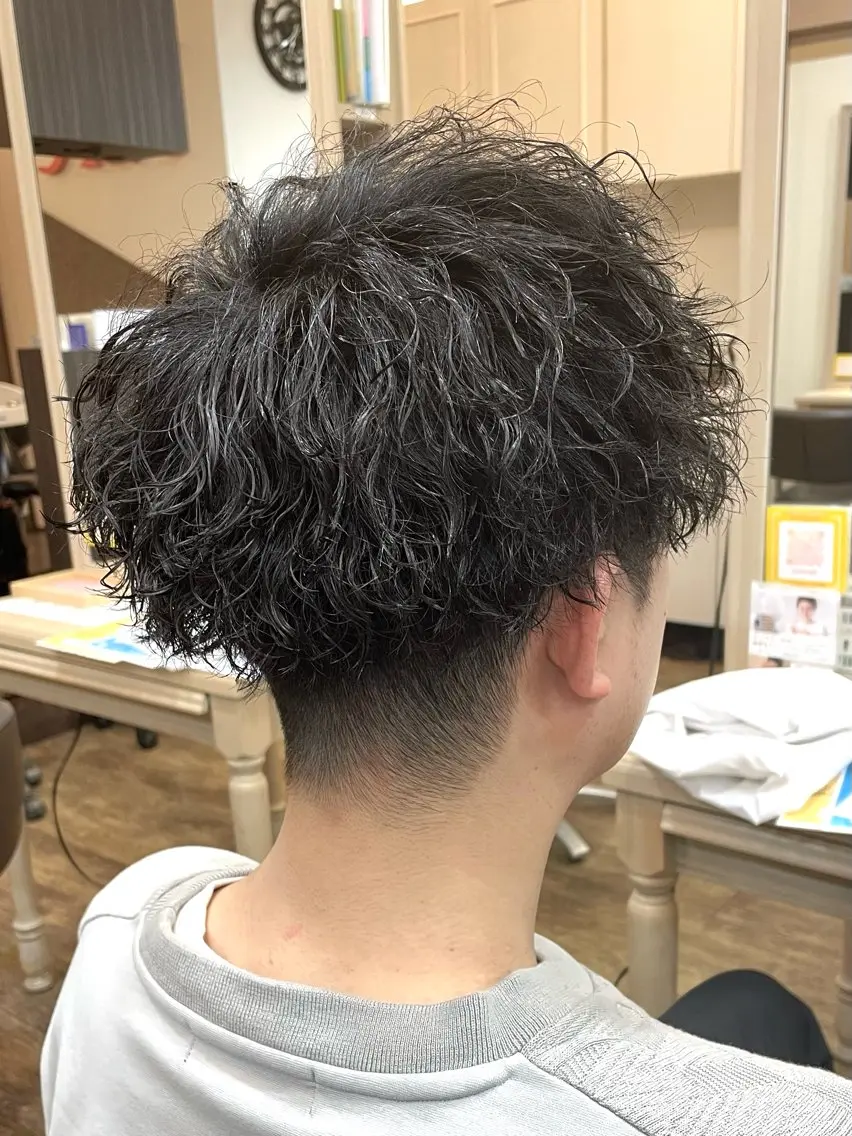 ショート パーマ メンズ カット パーマ トリートメント メンズパーマ🌀/ 中村郁未のヘアスタイル