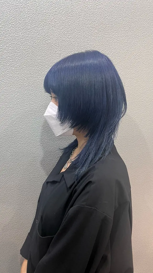セミロング カラー ネイビーカラー カット ヘアカラー トリートメント 透明感カラー/パーマ 🌀アオノのヘアスタイル