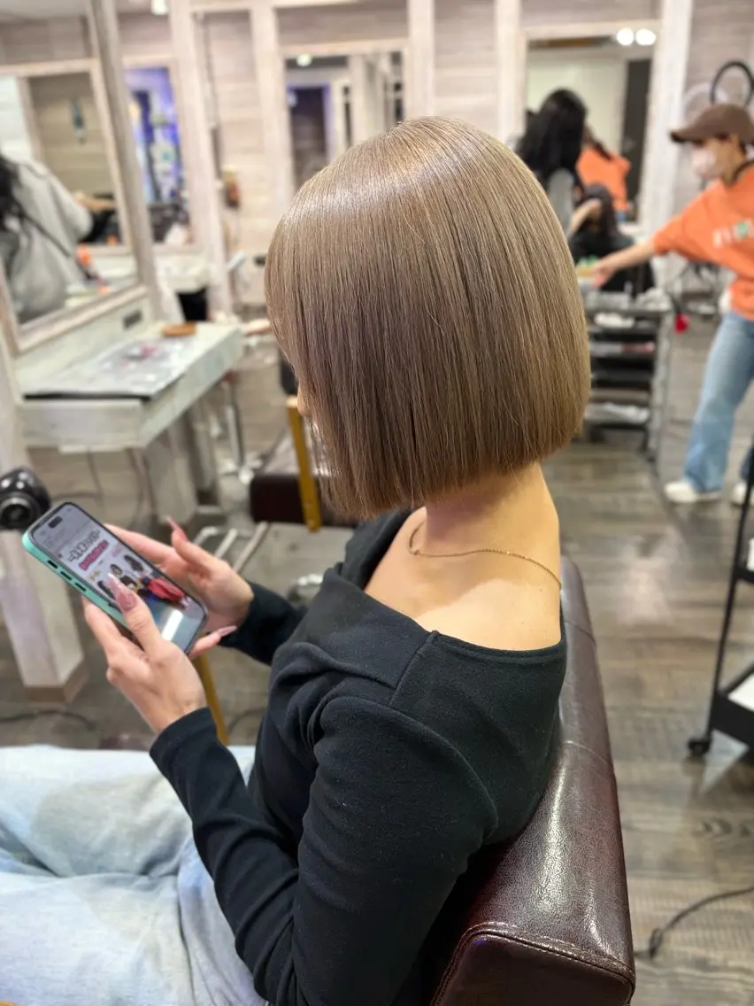 ショート 切りっぱなしボブ ボブ ヘアカラー トリートメント LOCO/ Koukiのヘアスタイル