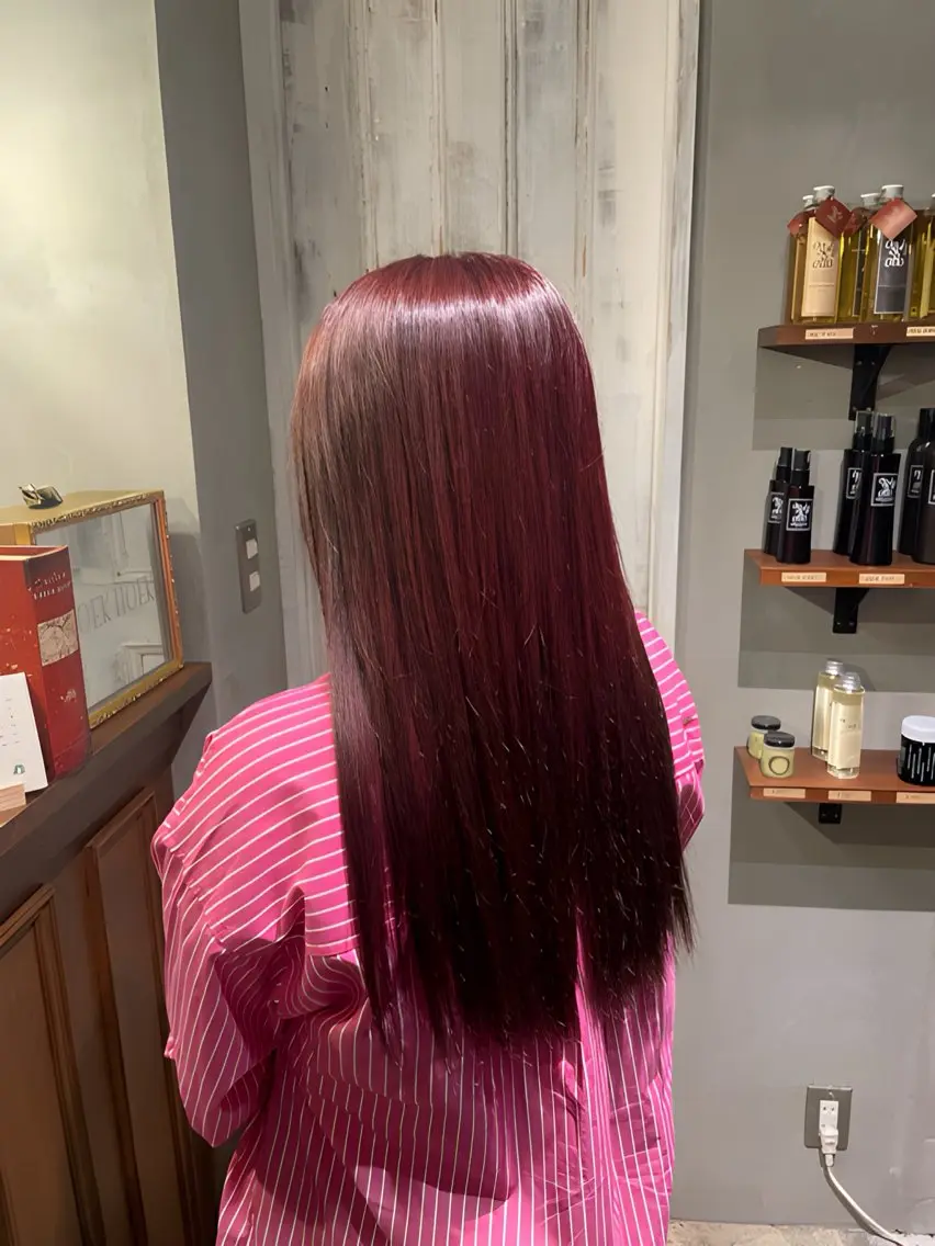 ロング カラー カシス ピンクカラー ヘアカラー saya 🌟 レイヤー/ツヤ髪のヘアスタイル