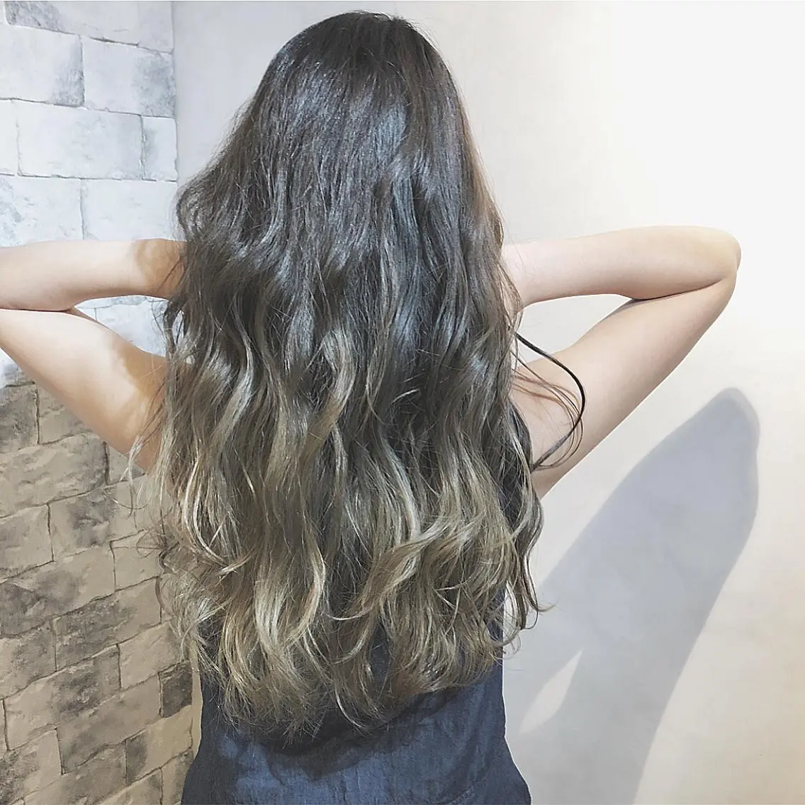 ロング カラー ヘアアレンジ ブリーチ ケアブリーチ グラデーションカラー ハイライトカラー ハイライト 綺麗な髪質にしたい方 限定🌈清水 祥のヘアスタイル