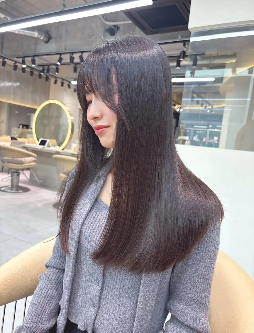 セミロング カット 縮毛矯正 トリートメント 福岡縮毛矯正✨️ ストレート 向井和輝のヘアスタイル