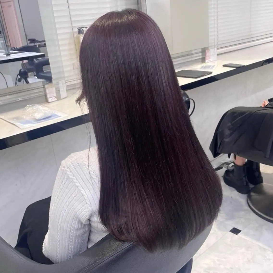 ロング カラー 韓国風艶髪🎀 暖色カラー🤍のヘアスタイル