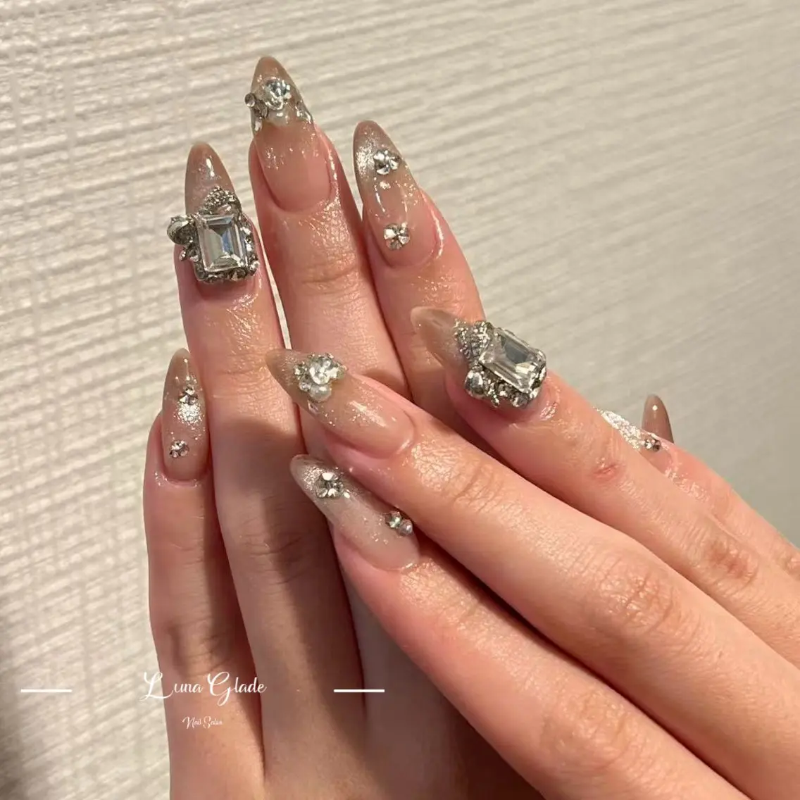 ネイル ハンドネイル Luna Gladeのネイルデザイン