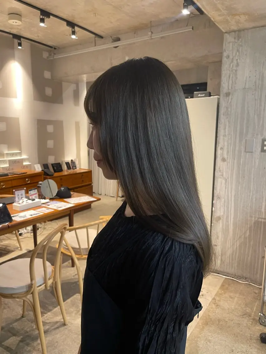 セミロング カラー カット ヘアカラー まとまるレイヤー カット/透明感カラーのヘアスタイル