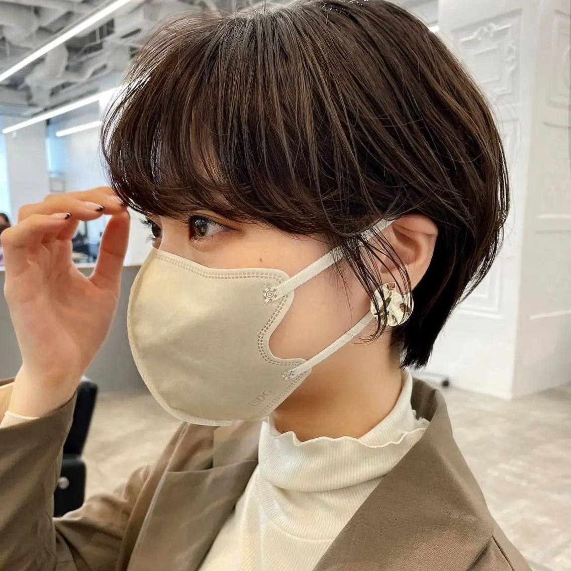 ショート パーマ ショートヘア カット パーマ レイヤーカット/透 明感カラー/西田祐賀のヘアスタイル