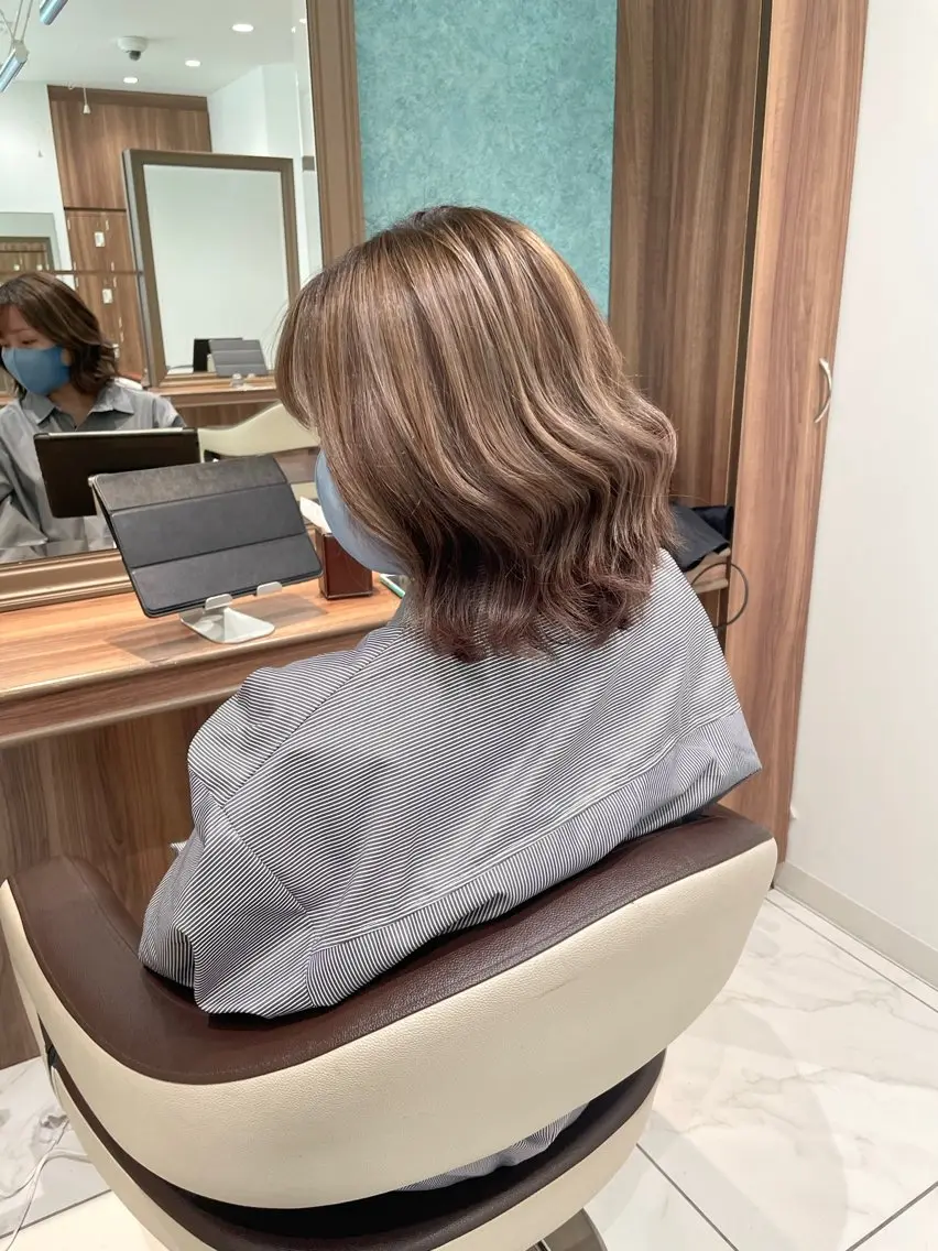 ショート カラー ヘアアレンジ バレイヤージュ ハイライトカラー ハイライト レイヤーカット ヘアカラー 🇰🇷韓国ヘア★ 副店長.쿠리타⭐︎のヘアスタイル