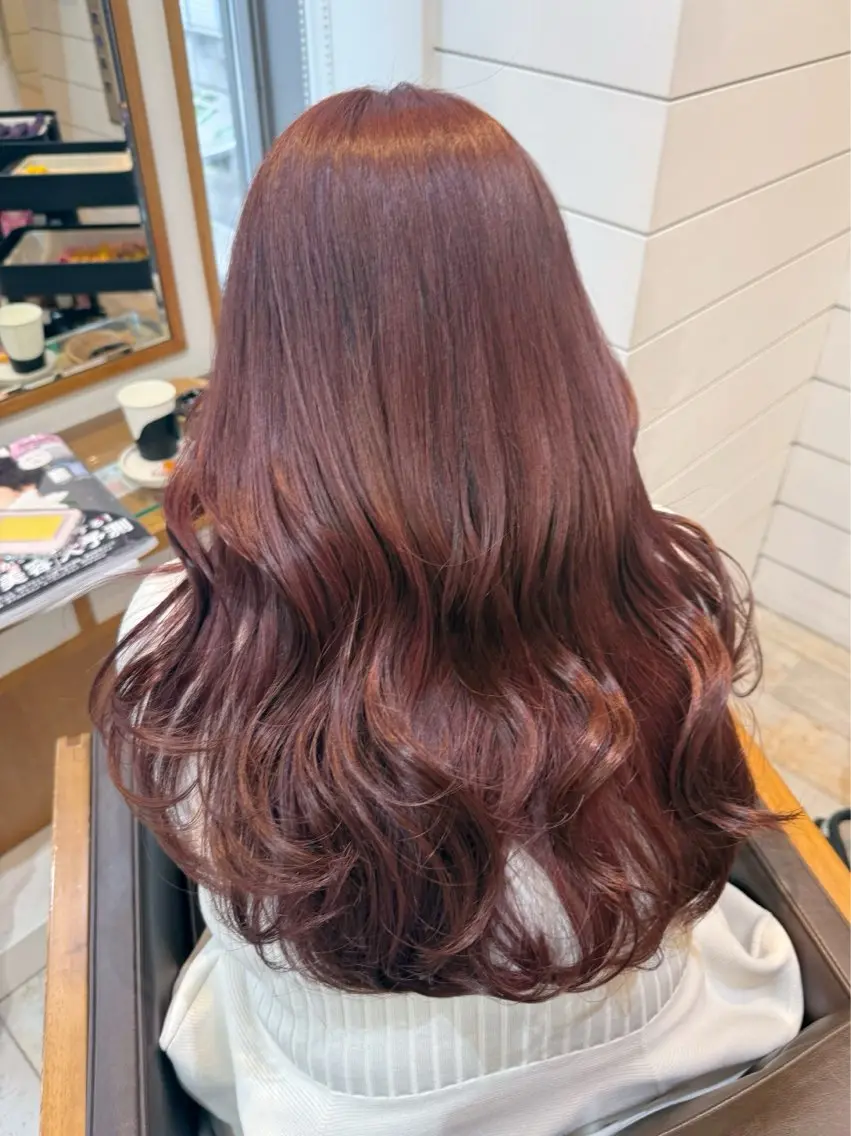 ロング カラー ブラウンカラー ピンクカラー ピンクブラウン ヘアカラー トリートメント CHIHIRO🧸 ピンクベージュ🩰のヘアスタイル