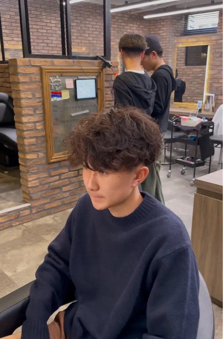 ショート カラー パーマ ヘアアレンジ メンズ キッズ アップバング センターパート メンズハイライト マッシュ メンズパーマ 🔥メンズ特化🔥/ 福田朝輝のヘアスタイル