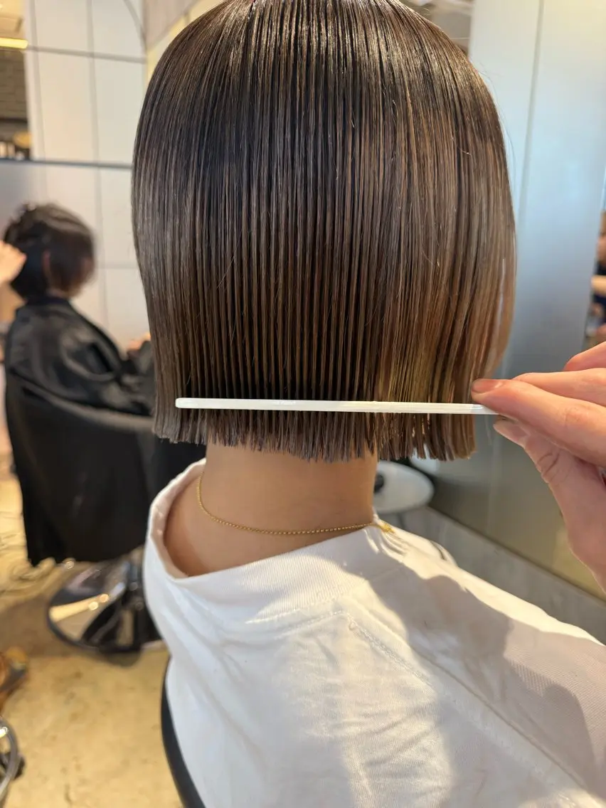 ミディアム ボブ 須藤　優真 切りっぱなしボブのヘアスタイル