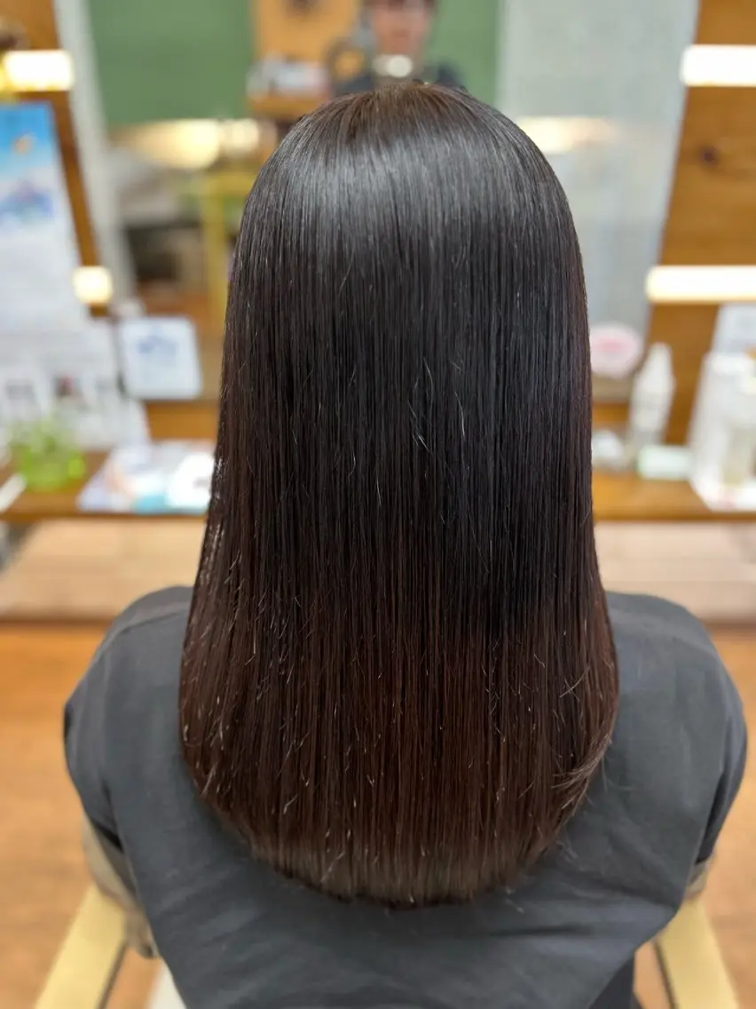 ロング カット ヘアカラー 縮毛矯正 神谷 千明のヘアスタイル
