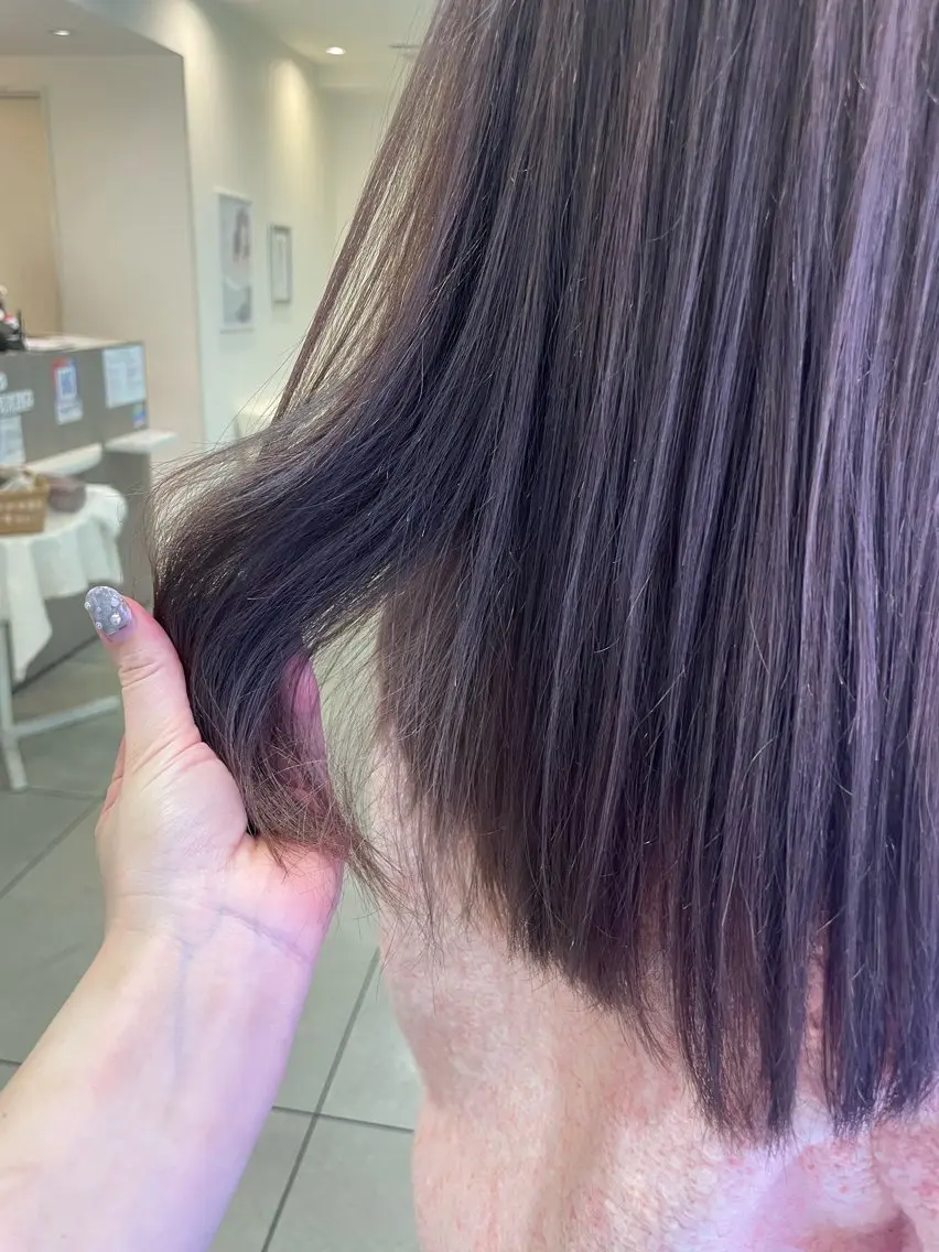 セミロング カラー ラベンダーカラー カット ヘアカラー 松佐 ゆかりのヘアスタイル