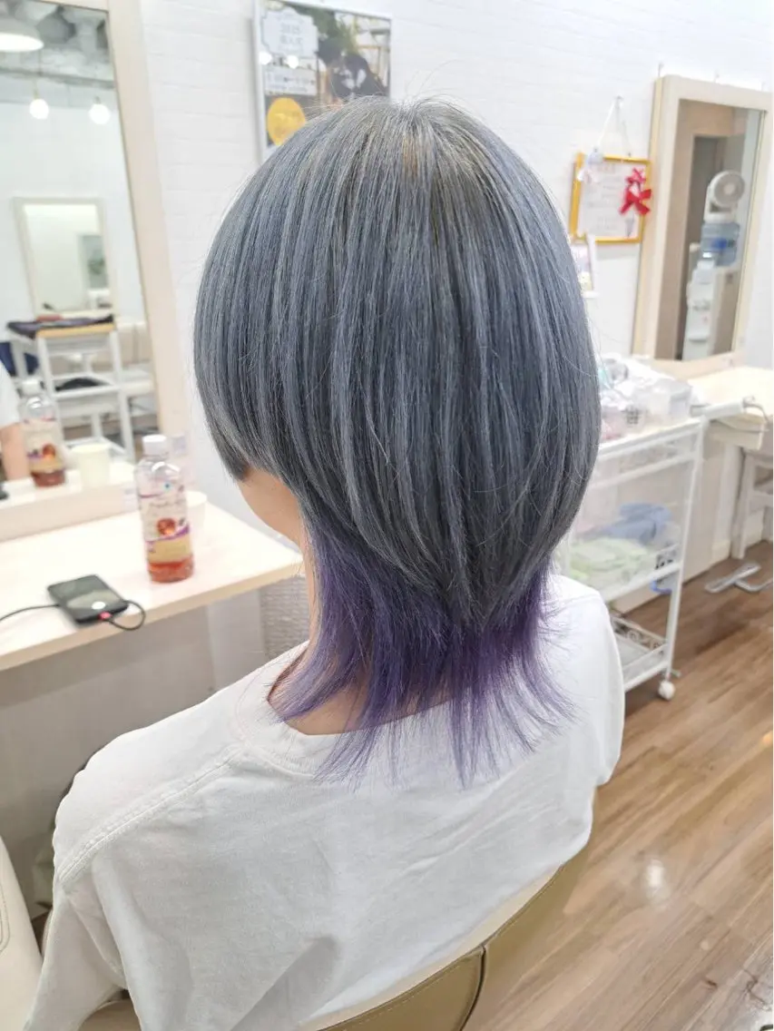 ショート カラー インナーカラー パープルカラー ウルフカット ヘアカラー トリートメント GLOSS 心斎橋 山上のヘアスタイル