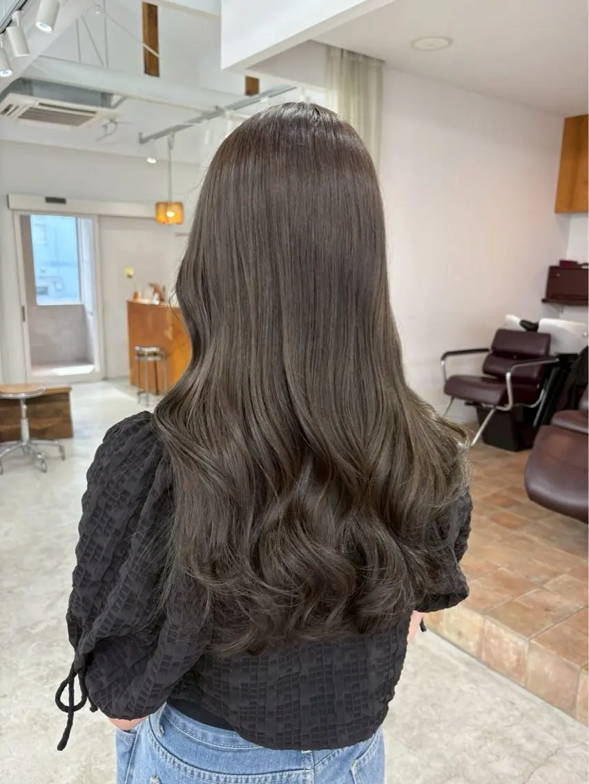 カラー ヘアカラー 岩井 綺良のヘアスタイル