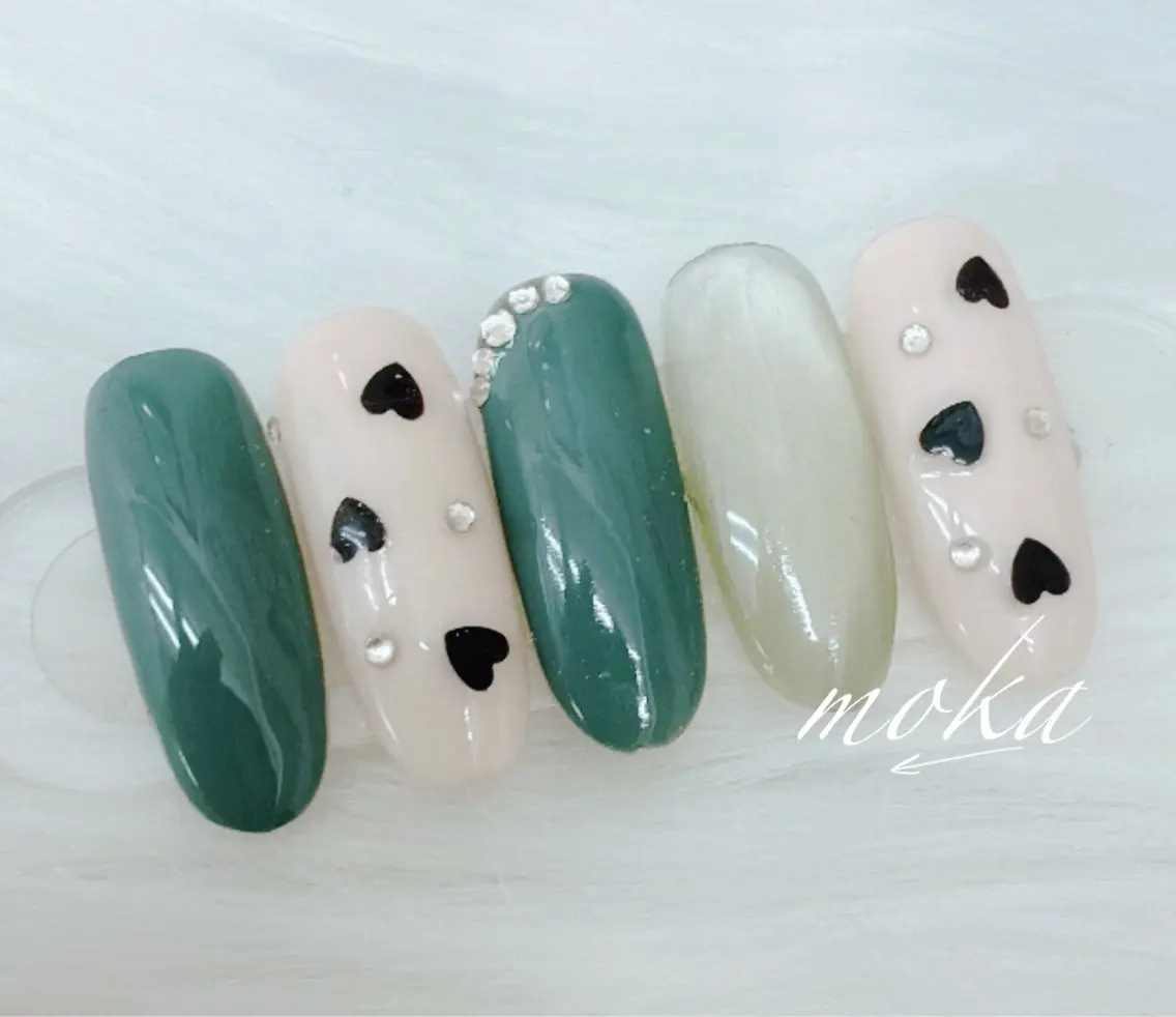 ネイル ハンドネイル ハンドケア 胡蝶蘭レディースサロ ンNailMOKAのネイルデザイン