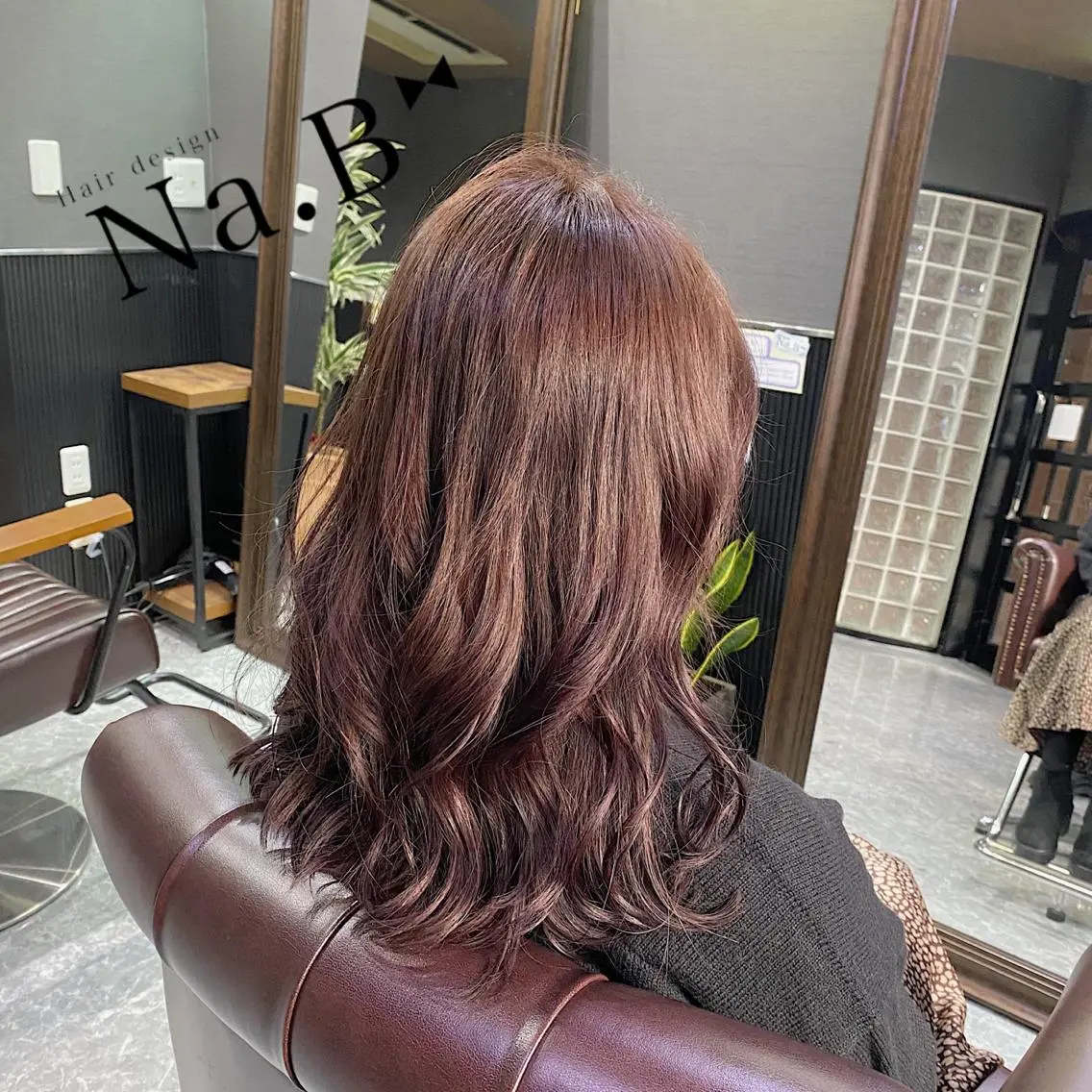 セミロング カラー パーマ ジユン 지윤のヘアスタイル