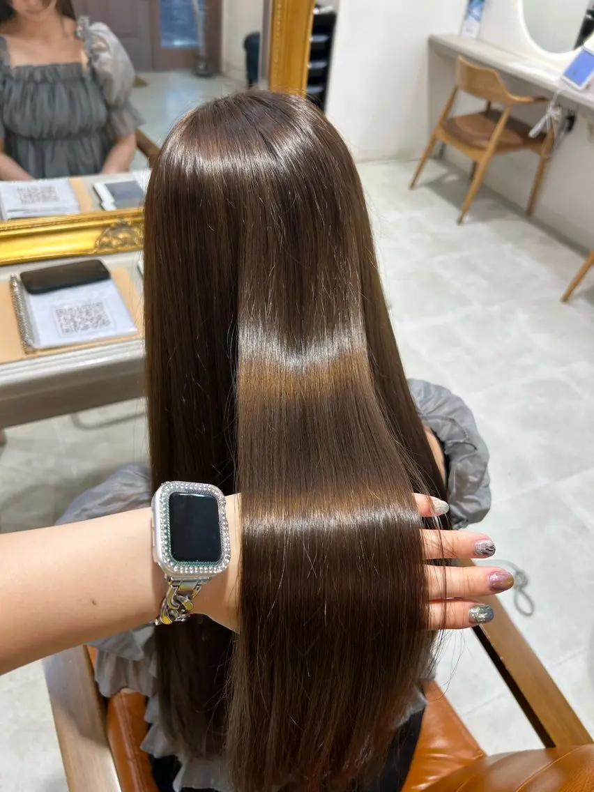 🩶カット+縮毛矯正+髪質改善ウルトワトリートメント🎀の写真