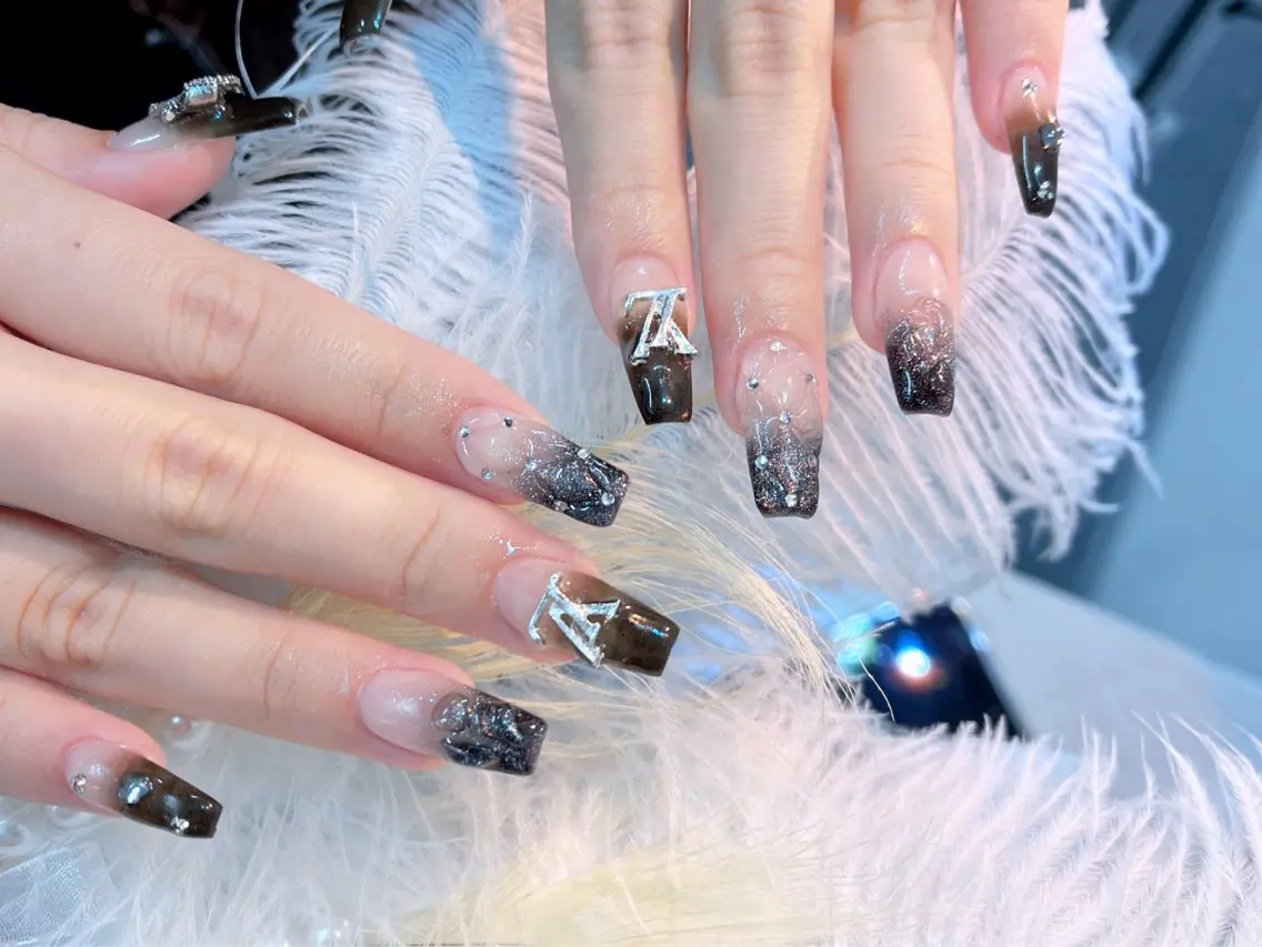 ネイル Glow Nail スカルプ専門店のネイルデザイン