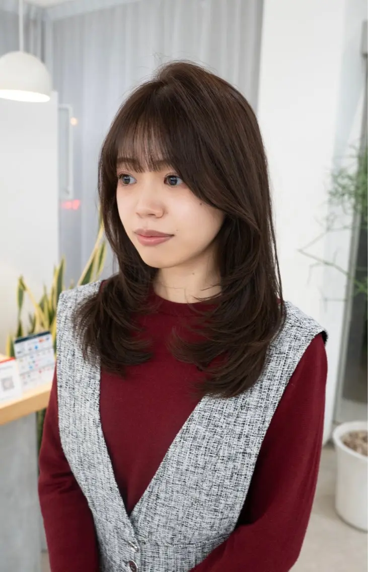 ミディアム ミディアムレイヤー レイヤーカット カット ヘアカラー トリートメント 瀬長なおみ U too e'sのヘアスタイル